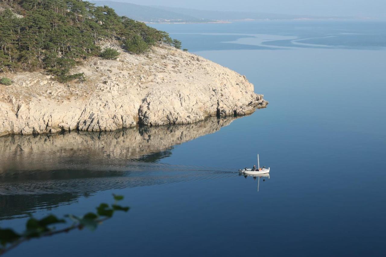 Vila Verbana Apartments Vrbnik Kültér fotó