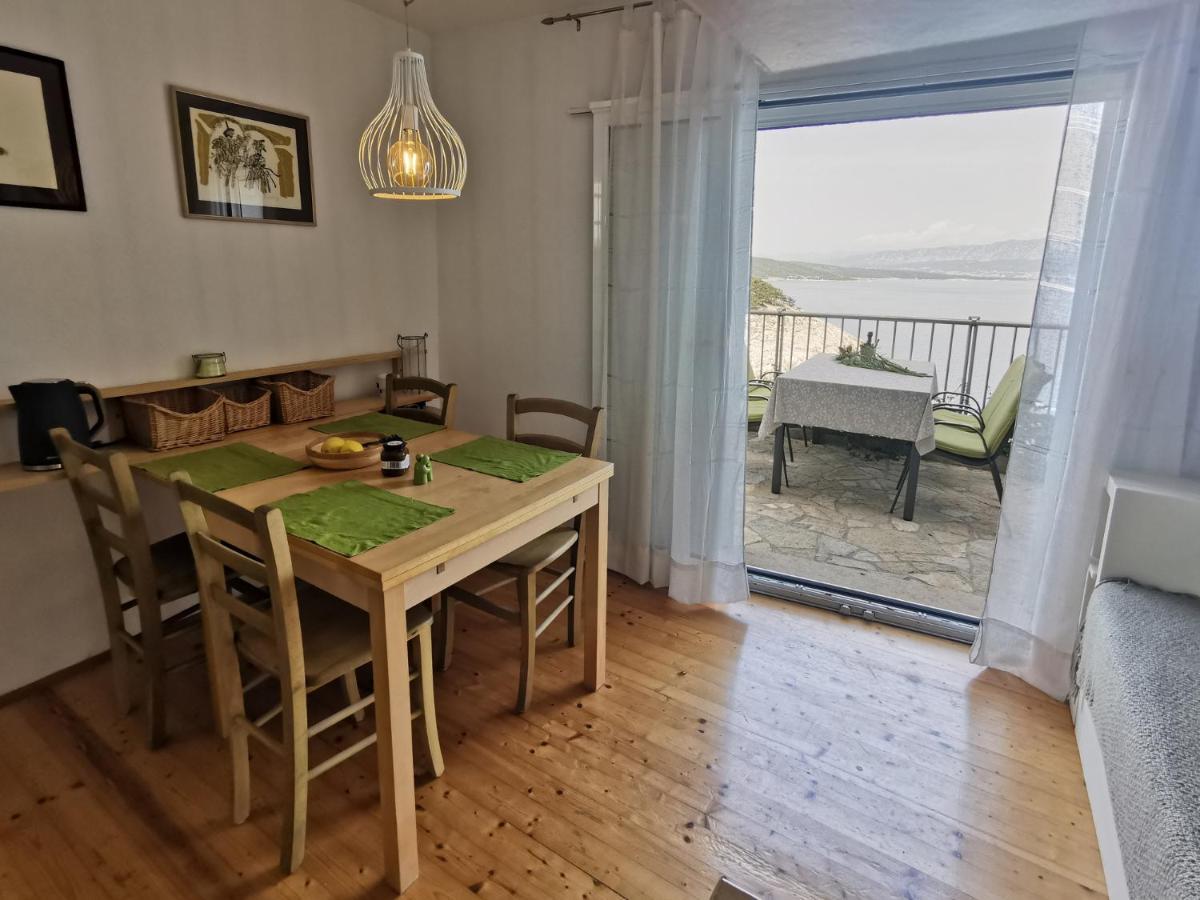 Vila Verbana Apartments Vrbnik Kültér fotó