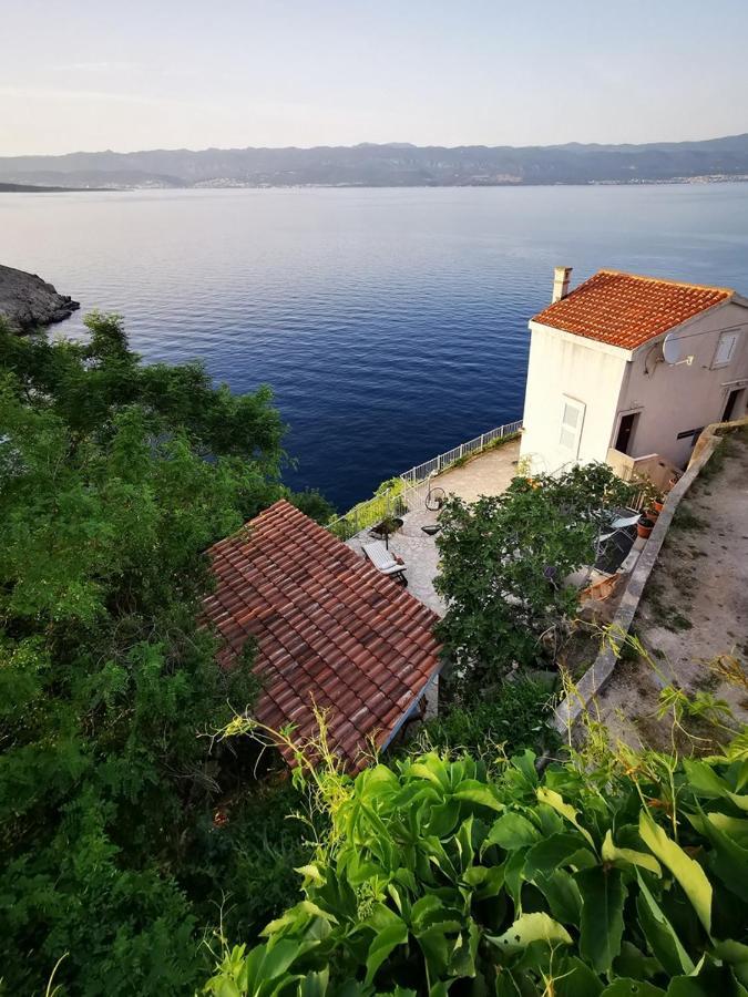 Vila Verbana Apartments Vrbnik Kültér fotó