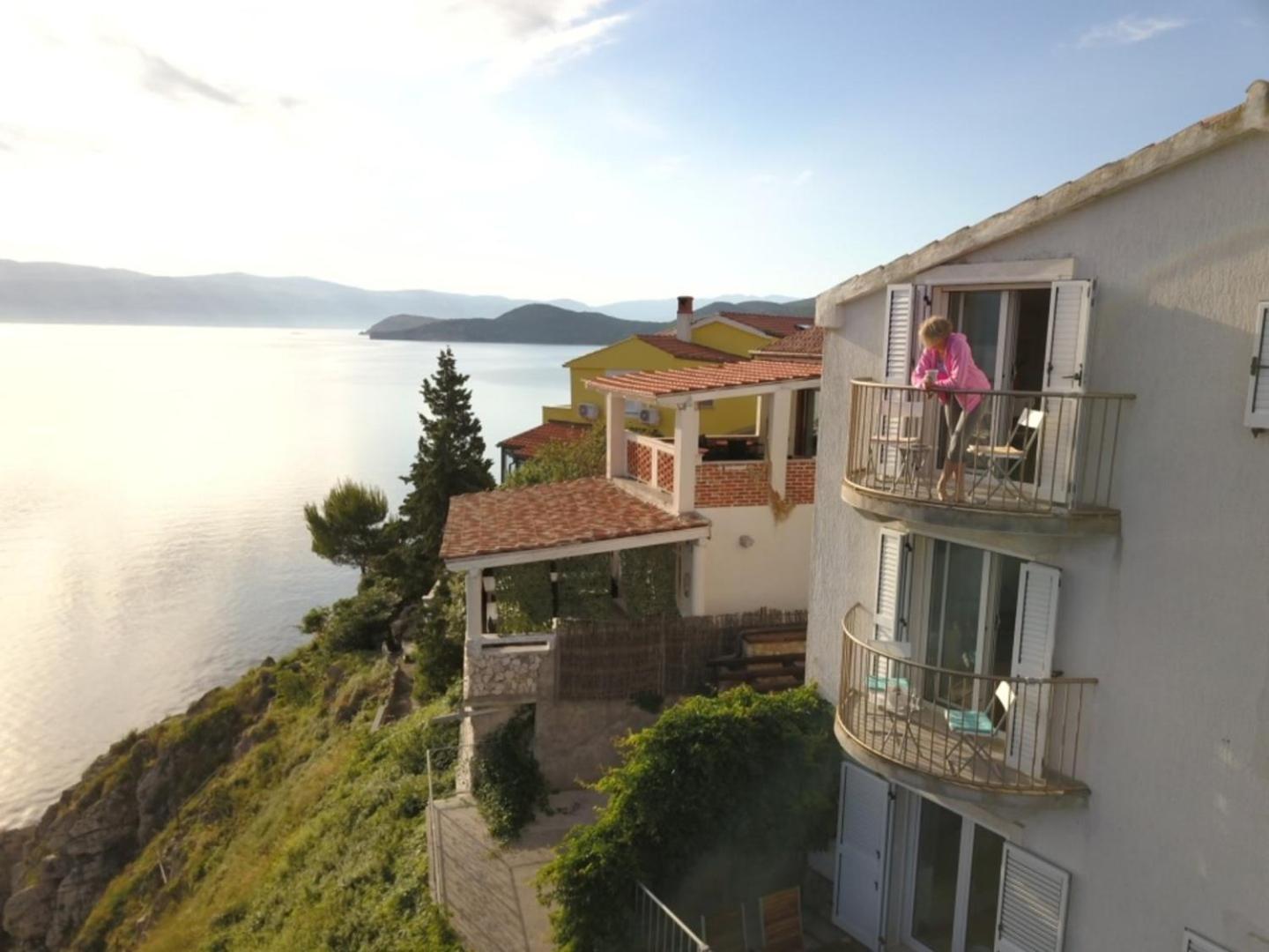 Vila Verbana Apartments Vrbnik Kültér fotó